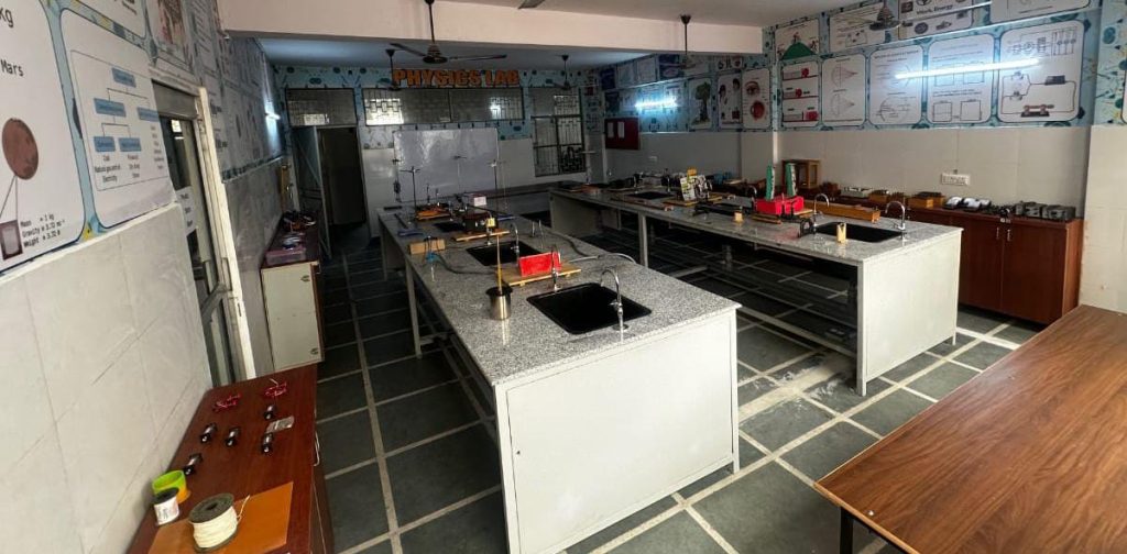 Students attending computer lab activity